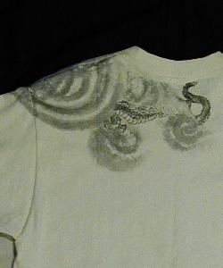 Tシャツの後ろです。