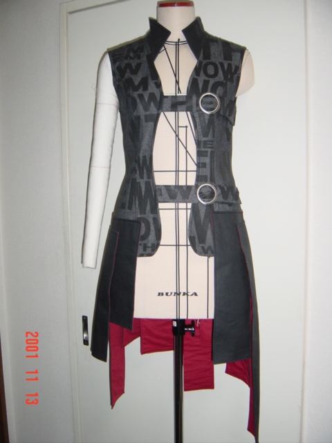 裏地の赤がポイント♪
…ちょっぴり戦闘モード！？