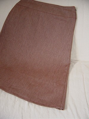 シンプルな形ですが、はいてみるととってもシルエットがキレイ！